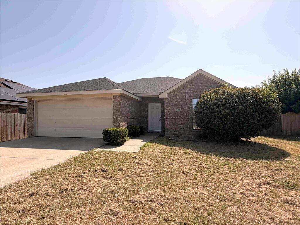 9325 Rhoni Court, Fort Worth, TX 76140 — photo 1