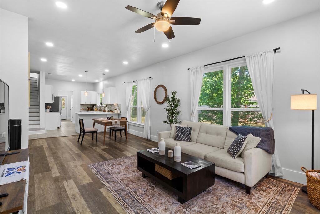 2200 N Beaton Street, Corsicana, TX 75110 — photo 1