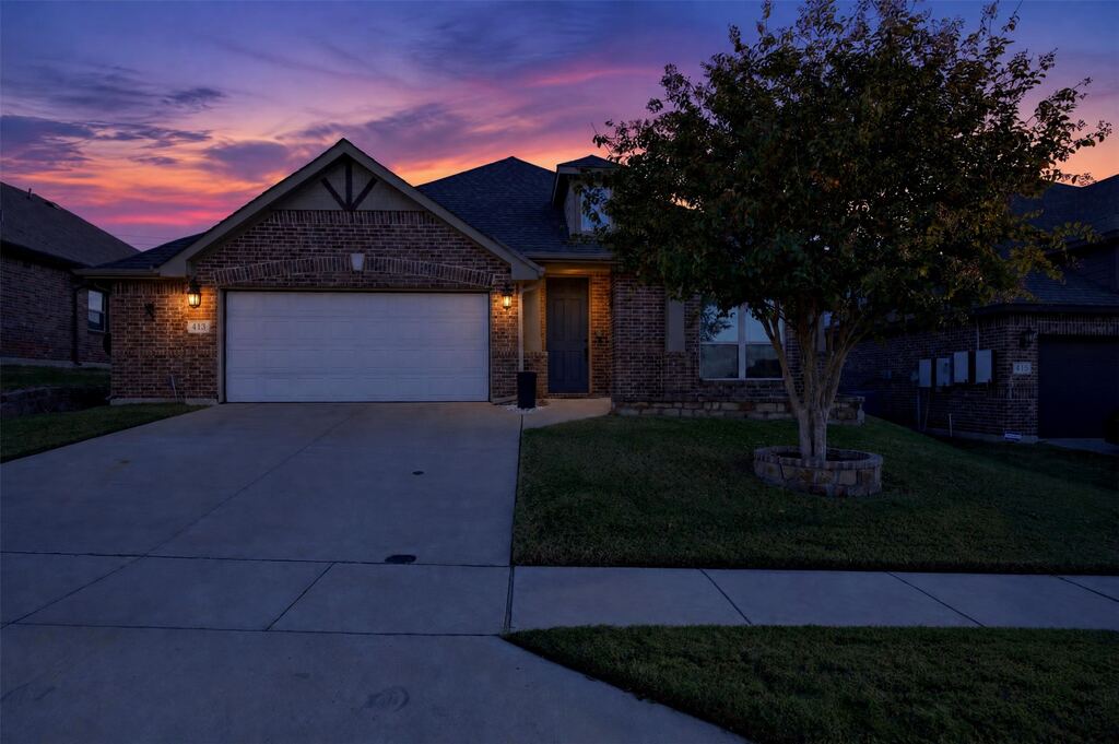 413 Lakeview Drive, Alvarado, TX 76009 — photo 1