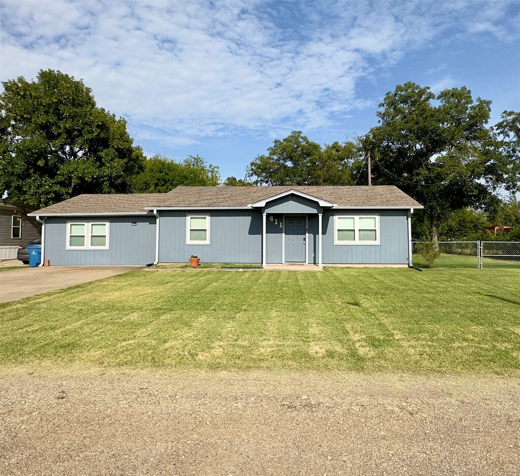 411 Mill Street, Cumby, TX 75433 — photo 1