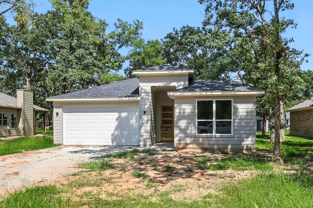 10 Huckleberry, Star Harbor, TX 75148 — photo 1