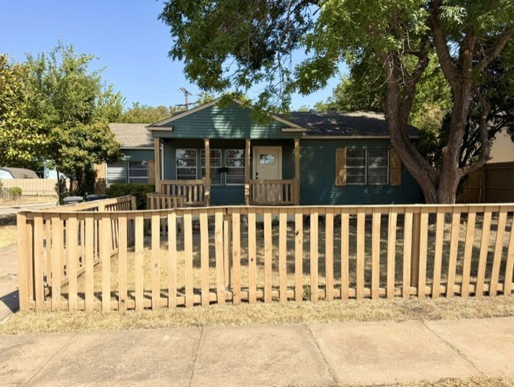 2681 Texas Drive, Dallas, TX 75211 — photo 1