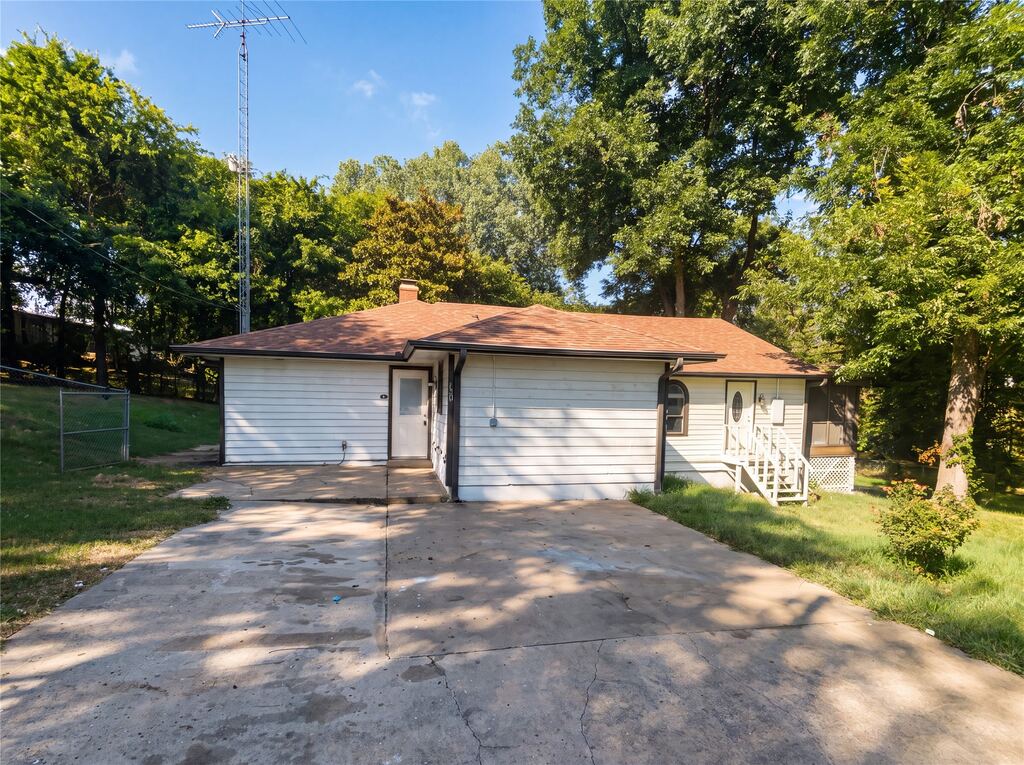 120 Rs County Road 1623, Lone Oak, TX 75453 — photo 1