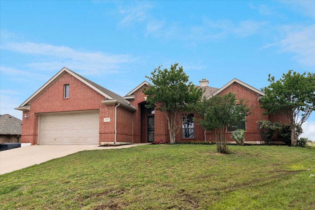 11000 Owl Creek Drive, Fort Worth, TX 76179 — photo 1