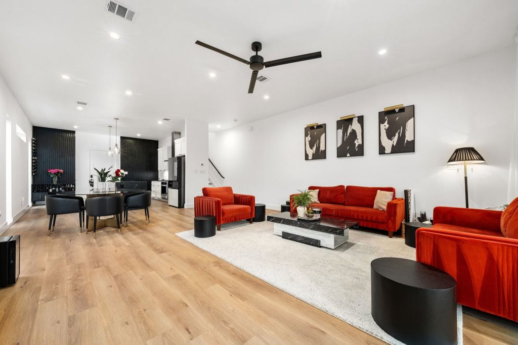 1101 Martinique Avenue, Dallas, TX 75223 — photo 1