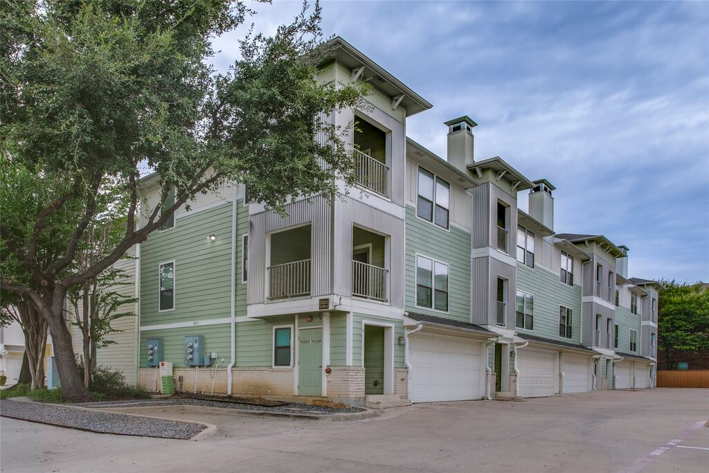 2415 Stutz Drive C, Dallas, TX 75235 — photo 1