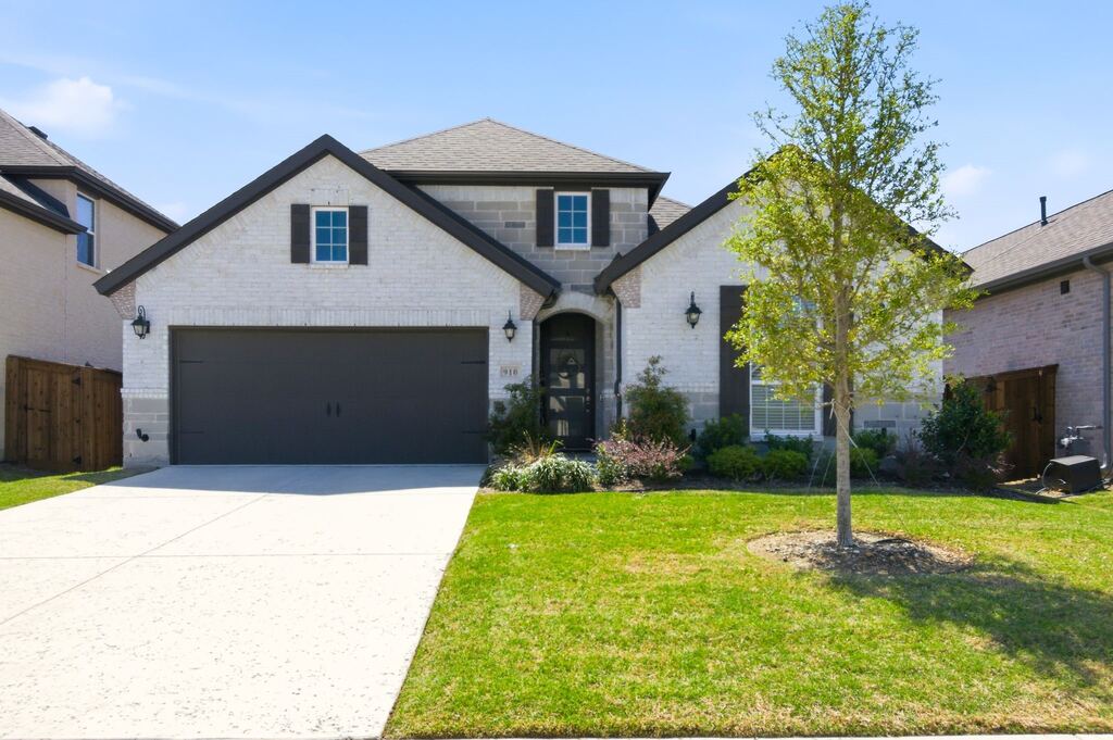 910 Winter Cherry Lane, Haslet, TX 76052 — photo 1
