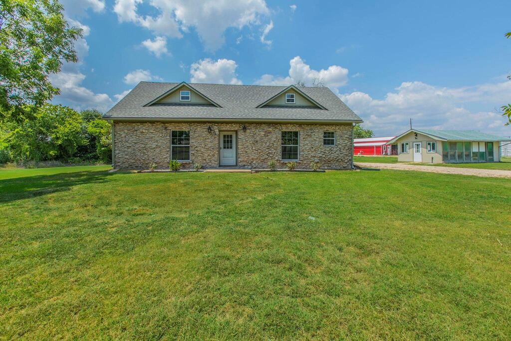 768 Elmwood Drive, Woodway, TX 76712 — photo 1