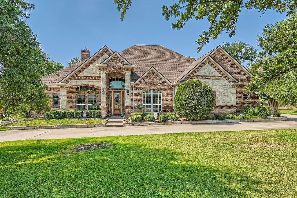 197 Park Place Circle, Cresson, TX 76035 — photo 1