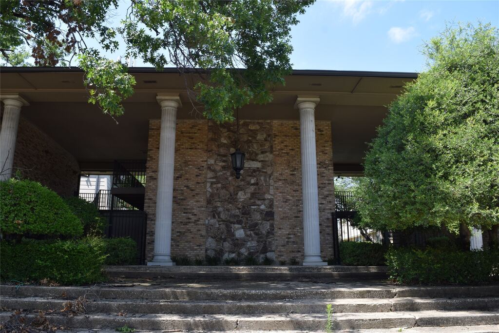 7931 Royal Lane 216