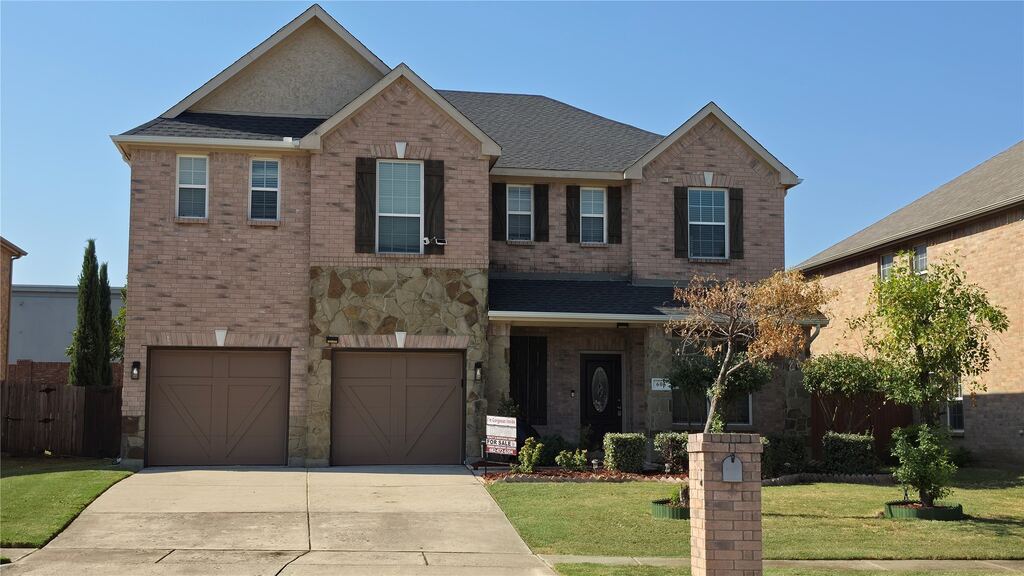 606 Port Royale Way, Euless, TX 76039 — photo 1