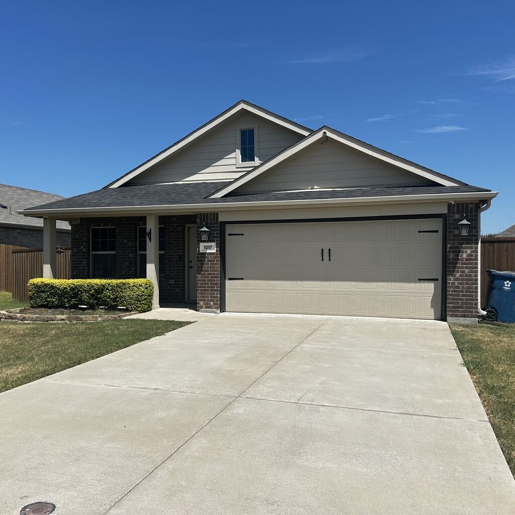 1017 Skyline Drive, Hutchins, TX 75141 — photo 1