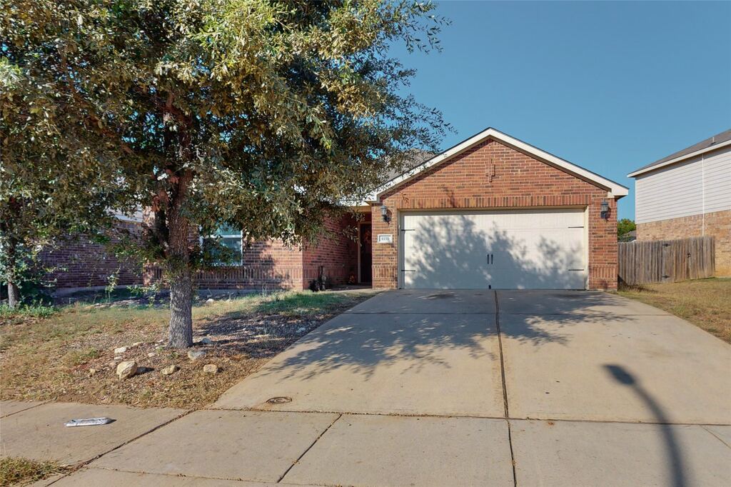 6133 Chalk Hollow Drive, Fort Worth, TX 76179 — photo 1