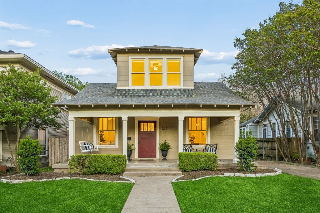 214 S Montclair Avenue, Dallas, TX 75208 — photo 1