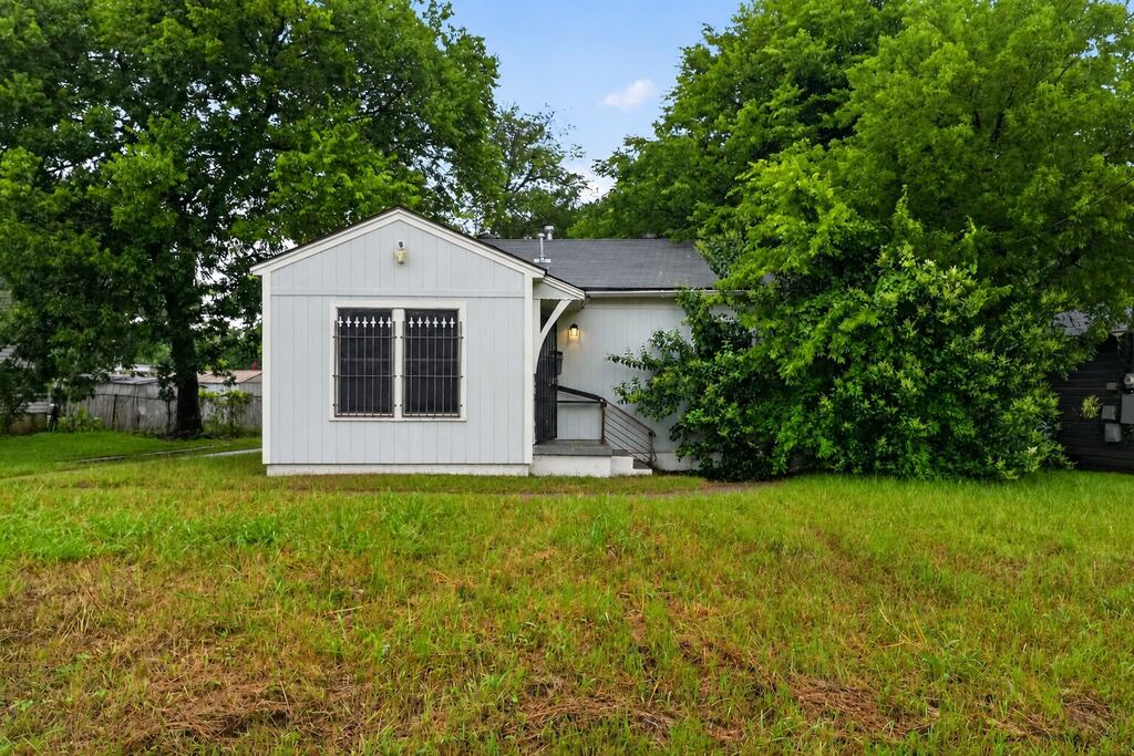 3102 Kellogg Avenue, Dallas, TX 75216 — photo 1