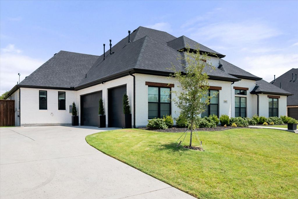 2109 Glenbrook Street, Haslet, TX 76052 — photo 1