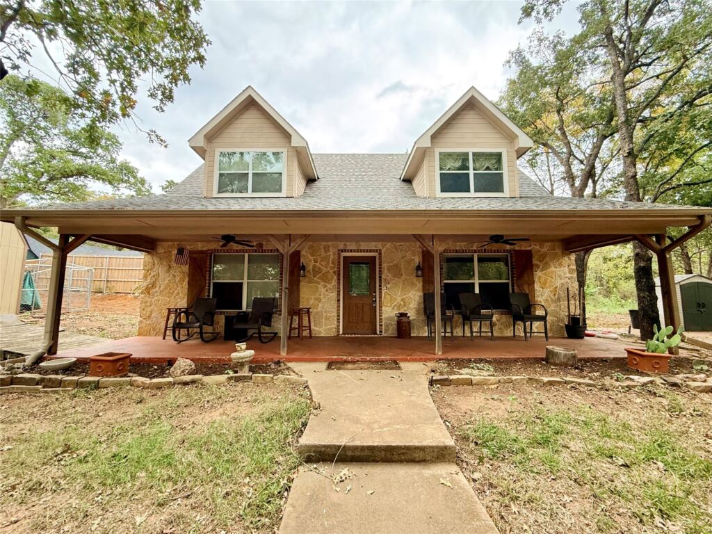 233 Castle Drive, Pottsboro, TX 75076 — photo 1