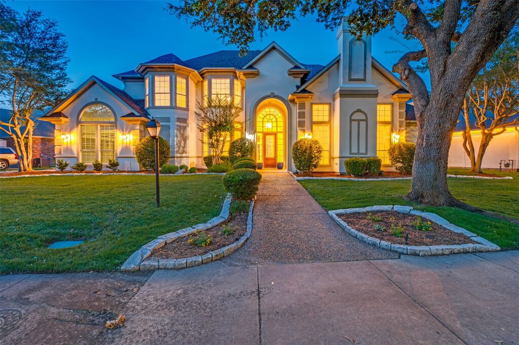 17919 Castle Bend Drive, Dallas, TX 75287 — photo 1