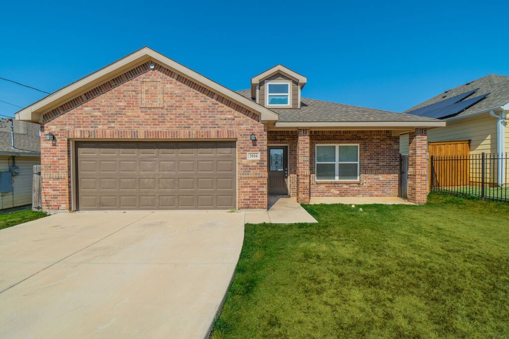 2016 Langston Street, Fort Worth, TX 76105 — photo 1