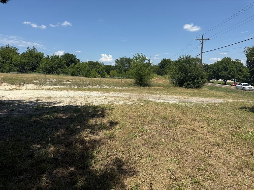 560 W New Hope Road W, New Hope, TX 75071 — photo 1