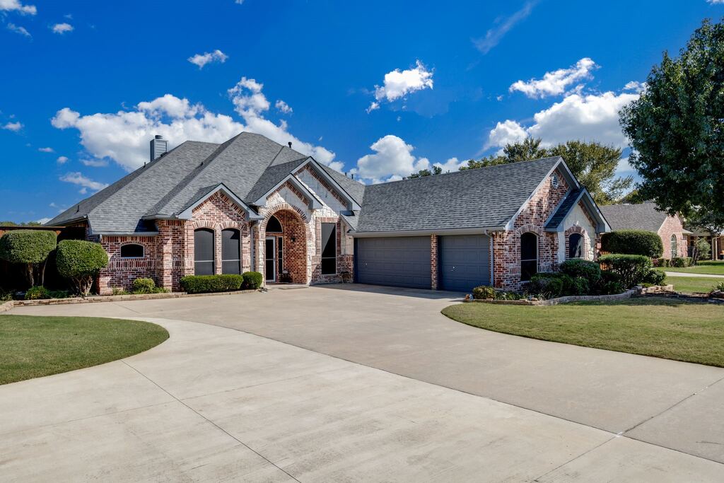 104 Olives Branch, Shady Shores, TX 76208 — photo 1