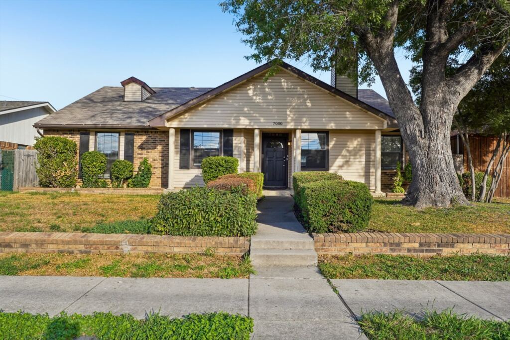 7000 Curry Drive