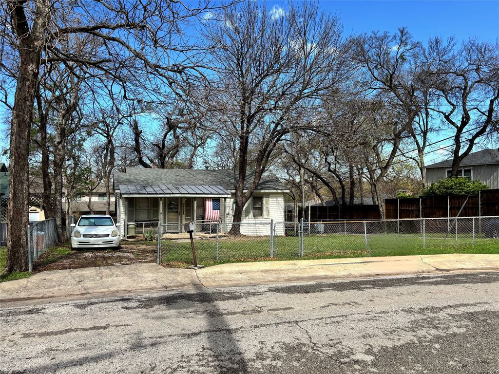 8043 Deer Trail Drive, Dallas, TX 75238 — photo 1