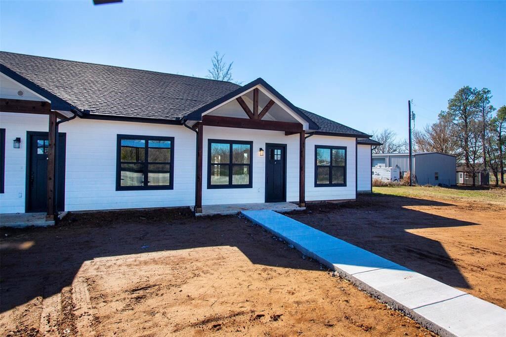 20494 US Highway 377 A, Whitesboro, TX 76273 — photo 1
