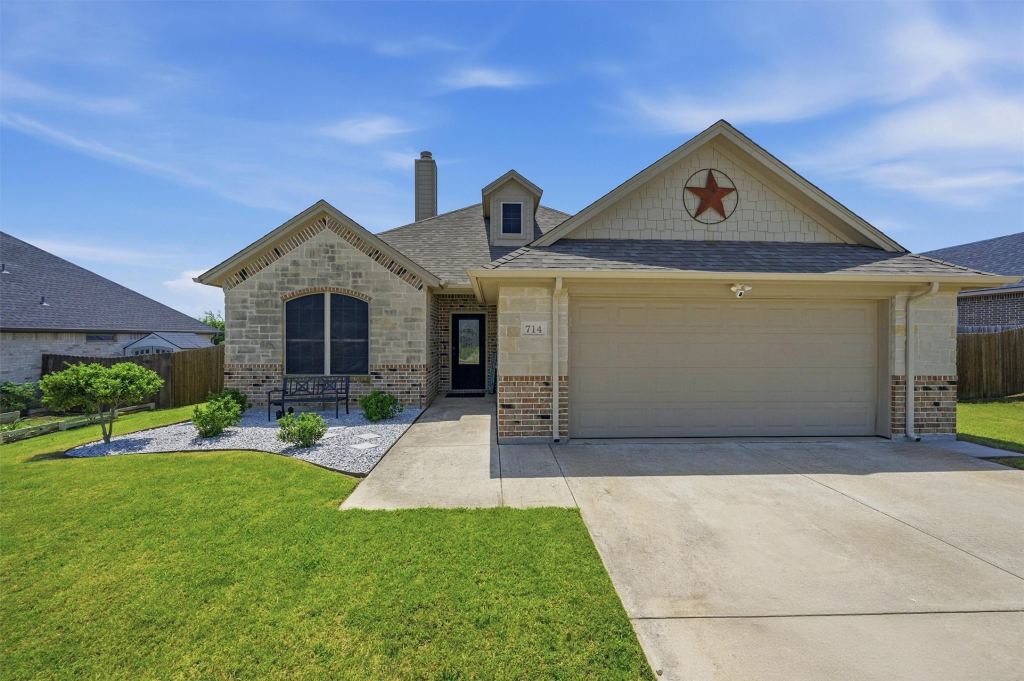 714 Mary Lee Lane, Collinsville, TX 76233 — photo 1