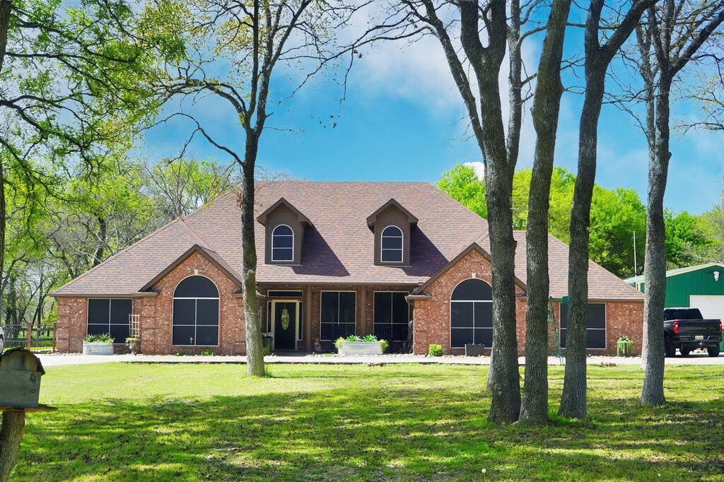 286 W Ridge Street, Decatur, TX 76234 — photo 1