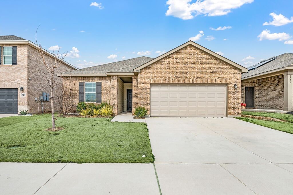 4724 Swan Neck Drive, Fort Worth, TX 76179 — photo 1
