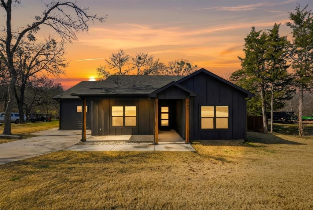 265 Bentwood Drive, Pottsboro, TX 75076 — photo 1