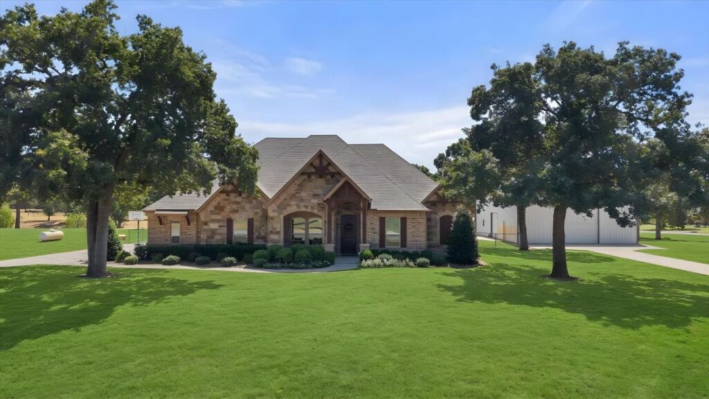 104 Estancia Court