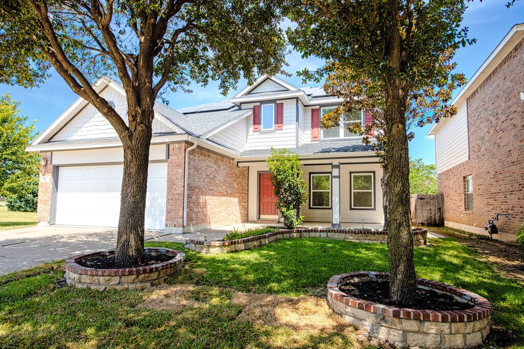1501 Kingfisher Drive, Fort Worth, TX 76131 — photo 1