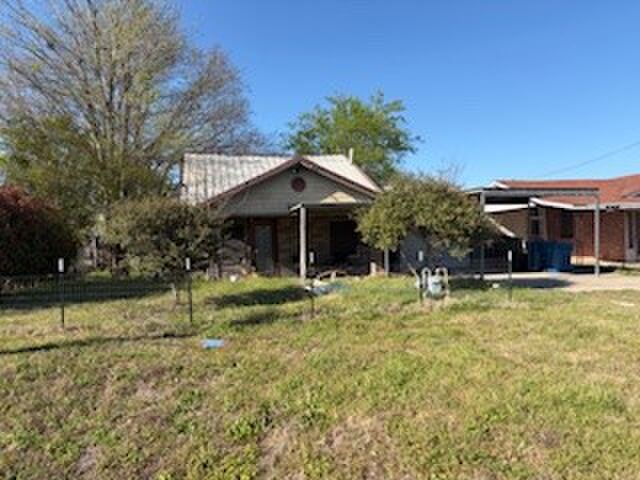 1129 E Palestine Street, Mexia, TX 76667 — photo 1