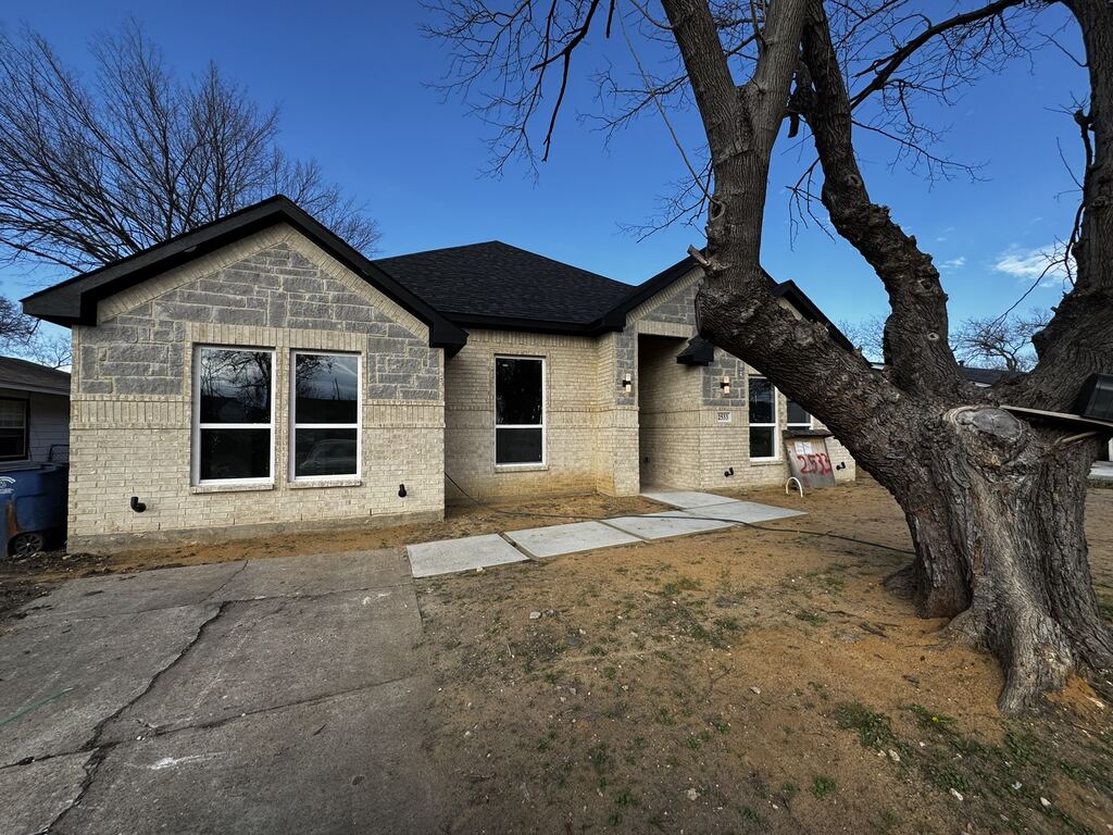 2533 Jonesboro Avenue, Dallas, TX 75228 — photo 1