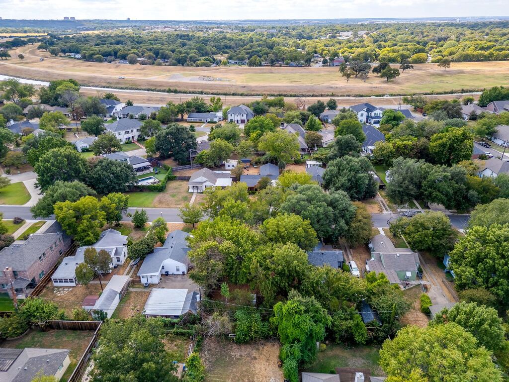 720 Northwood Road, Fort Worth, TX 76107 — photo 1
