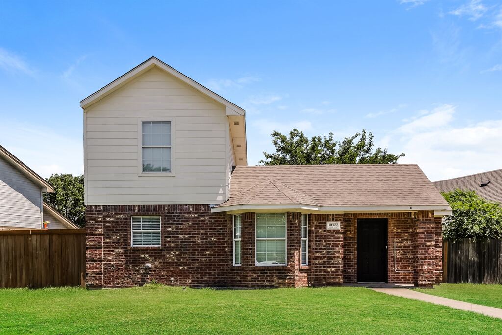 10522 Woodleaf Drive, Dallas, TX 75227 — photo 1