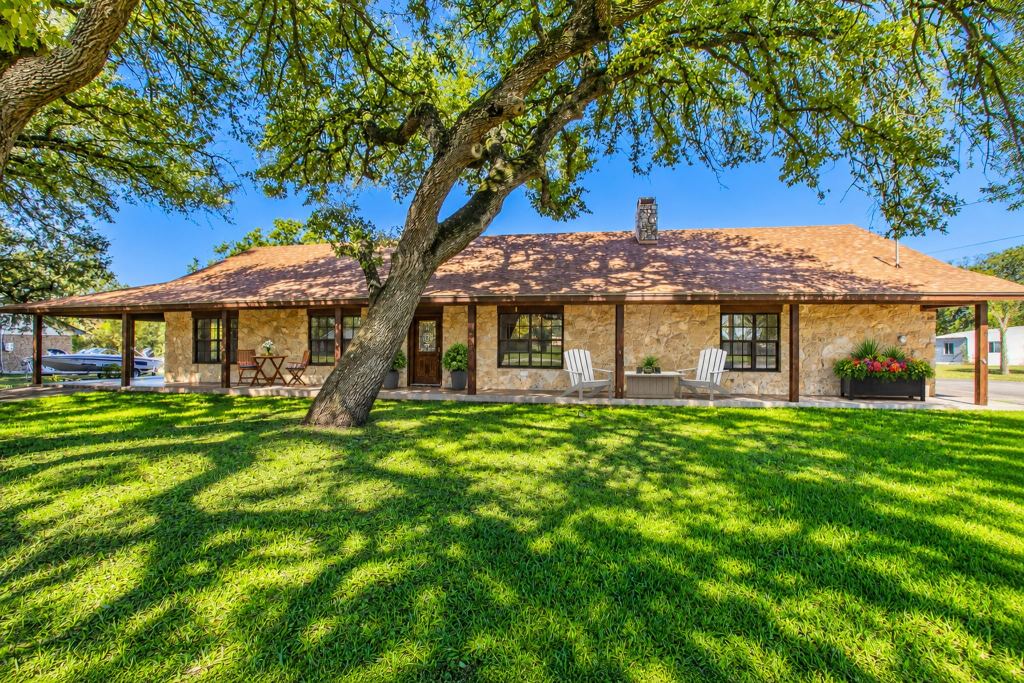118 Spring Lake Drive, Lacy Lakeview, TX 76705 — photo 1