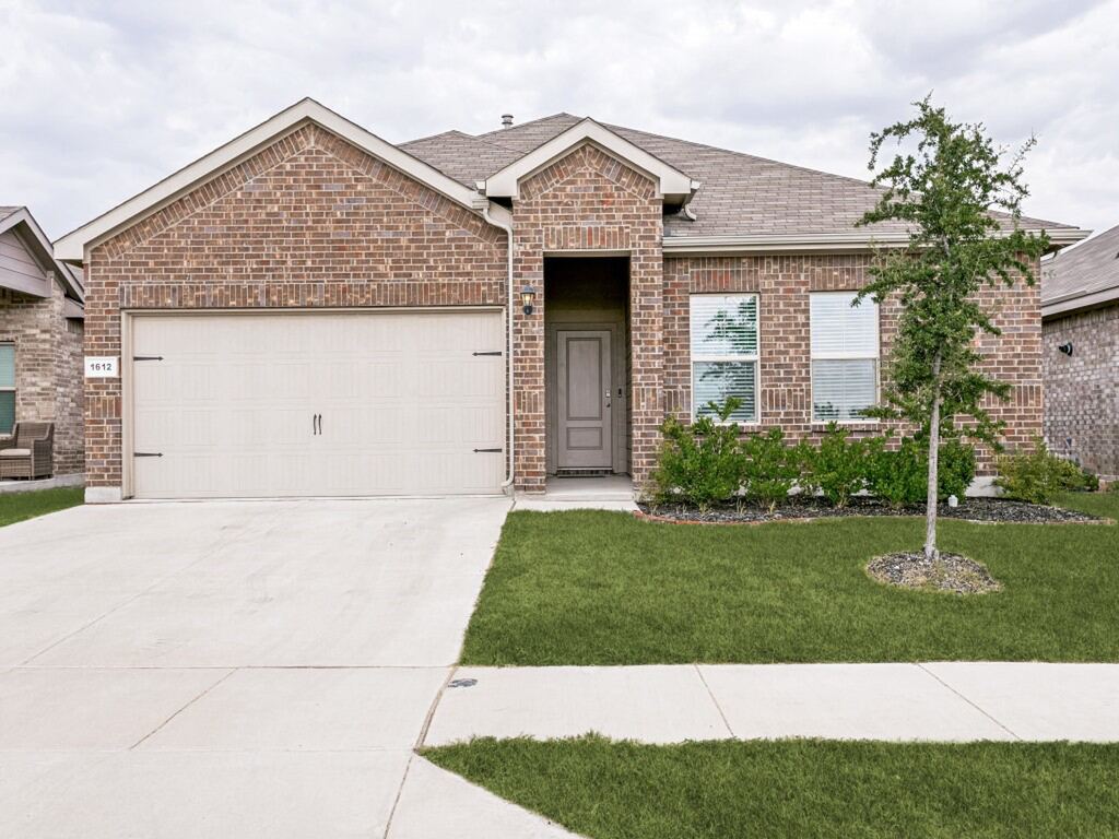1612 Gibsonville Drive, Fort Worth, TX 76108 — photo 1
