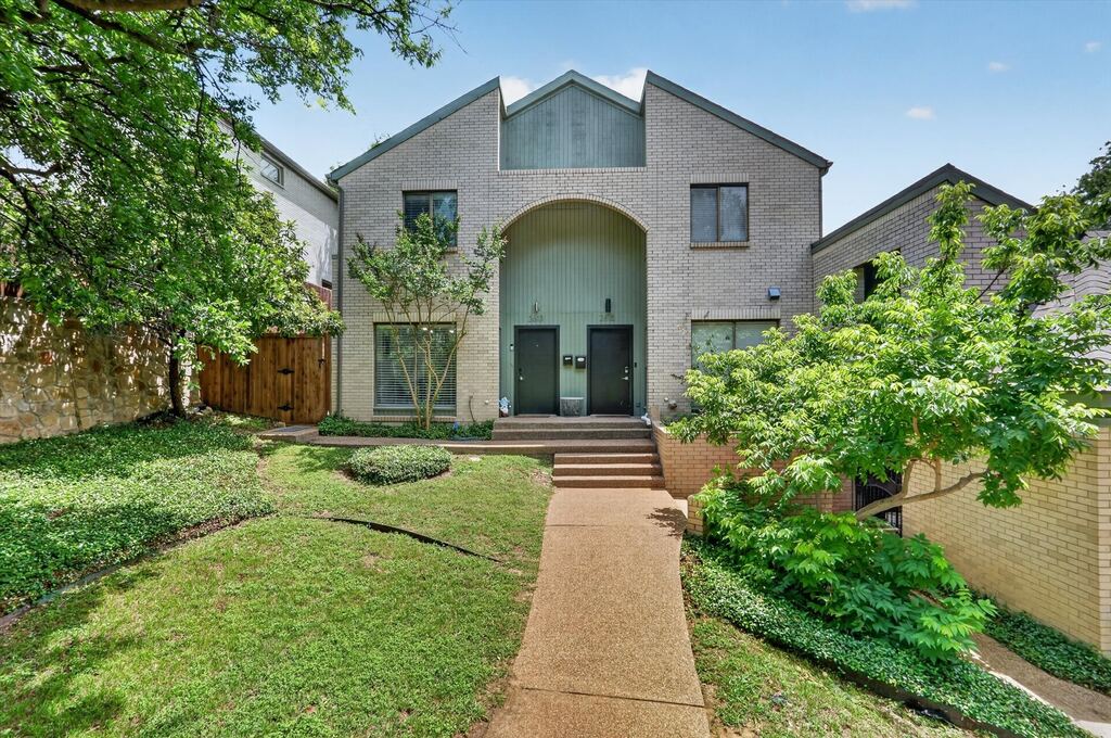 2613 Mccart Avenue 2613, Fort Worth, TX 76110 — photo 1