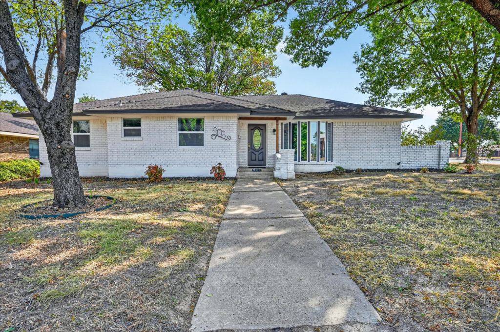 906 Pinedale Lane, Dallas, TX 75241 — photo 1