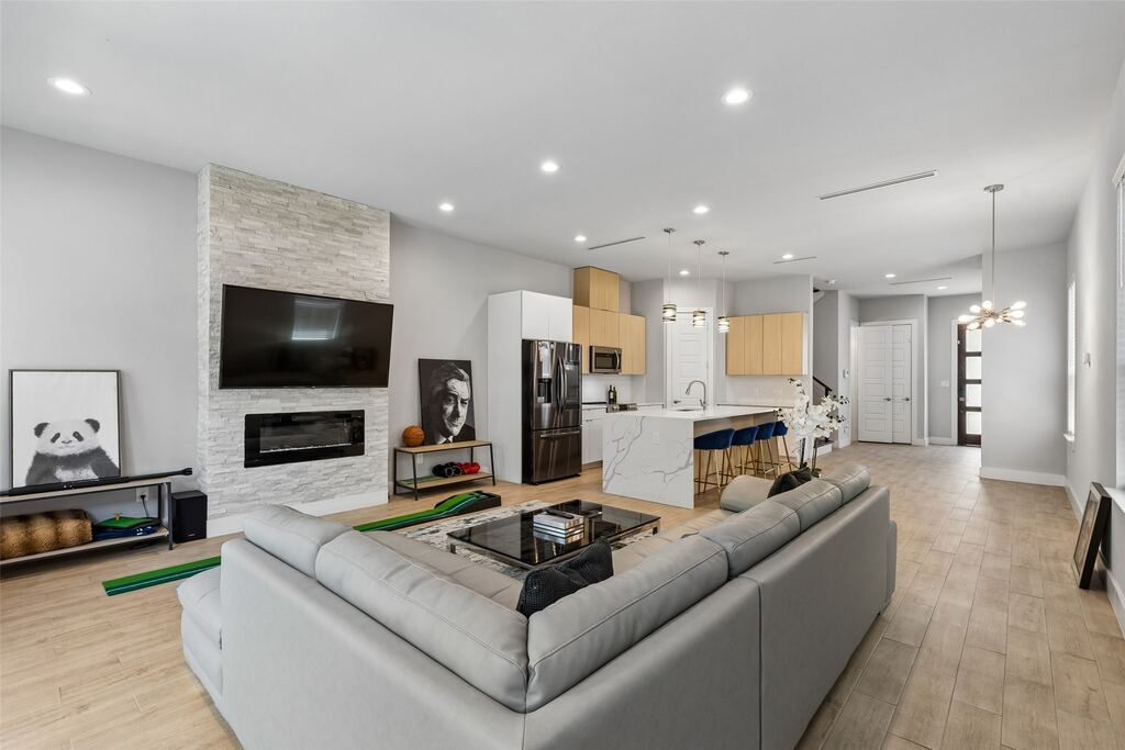 2603 Crossman Avenue, Dallas, TX 75212 — photo 1