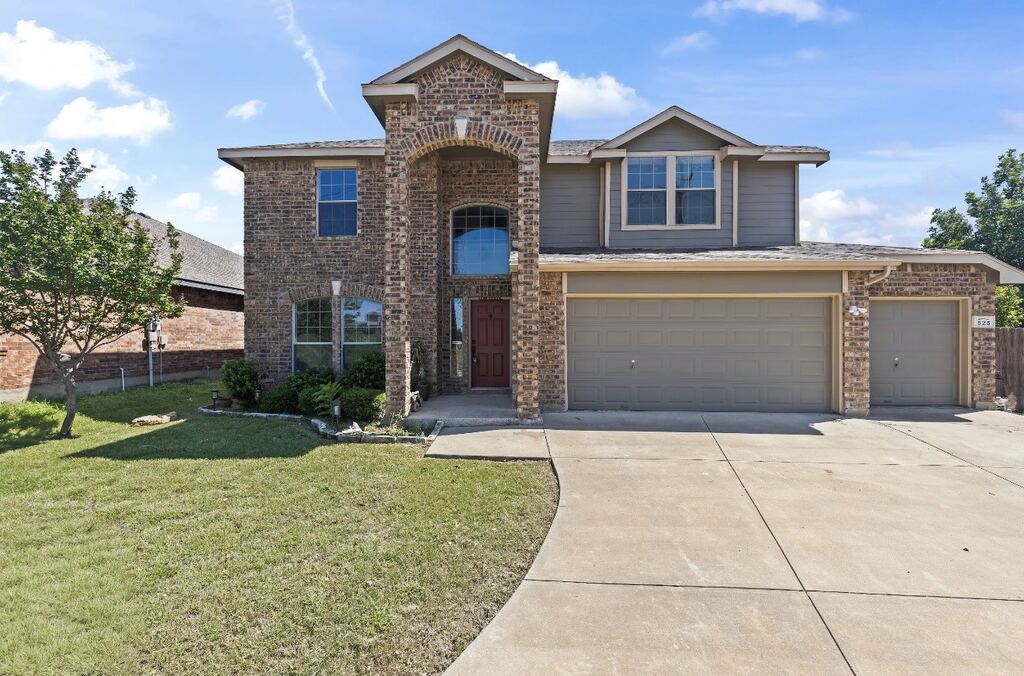 525 Destin Drive, Fort Worth, TX 76131 — photo 1