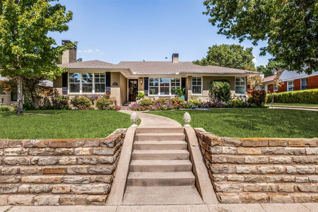 6707 Southridge Drive, Dallas, TX 75214 — photo 1