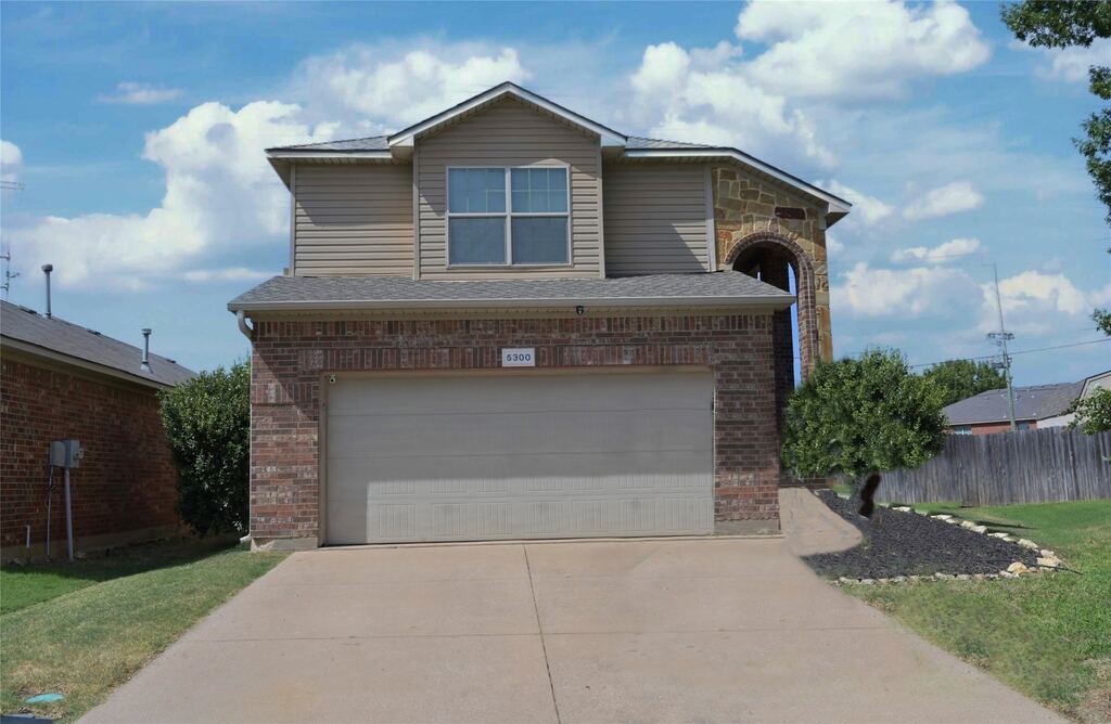 5300 Britton Ridge Lane, Fort Worth, TX 76179 — photo 1