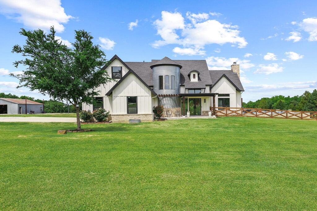 2889 County Road 114, Whitesboro, TX 76273 — photo 1