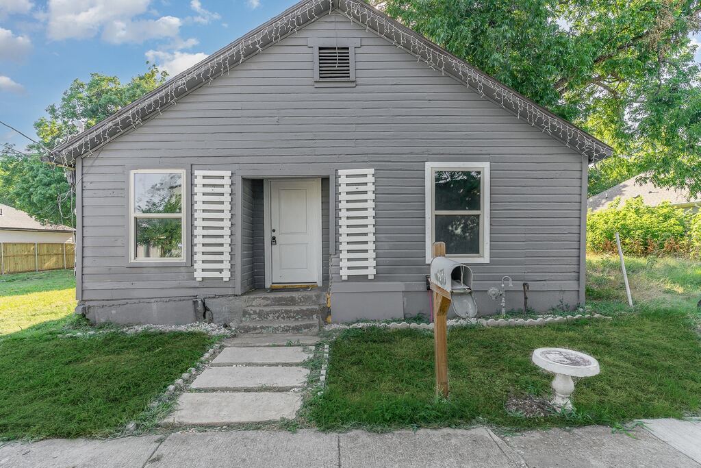 4621 Owenwood Avenue, Dallas, TX 75223 — photo 1