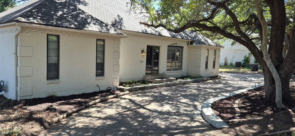 1909 Dakar Road E, Fort Worth, TX 76116 — photo 1