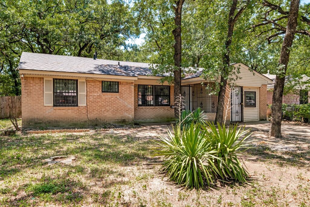 6810 Marla Drive, Dallas, TX 75217 — photo 1